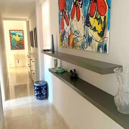 Apartamento As Tres Pitas * 비야누에바 데 아로사